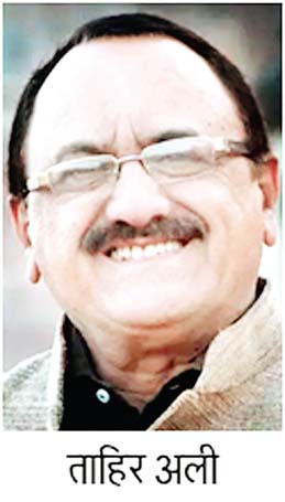ताहिर अली