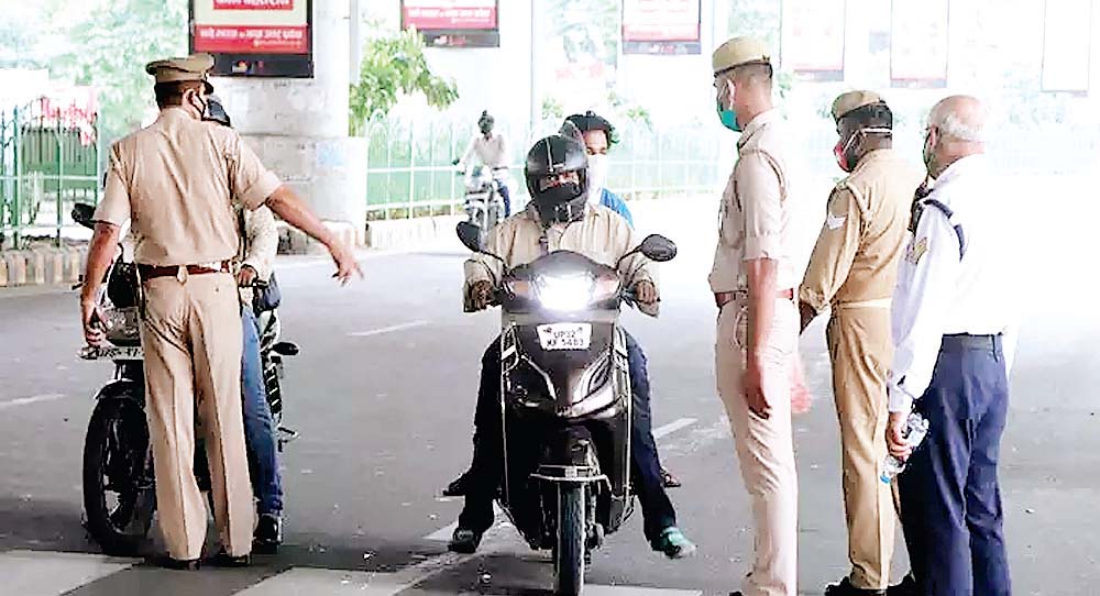 दर्जनभर थाना