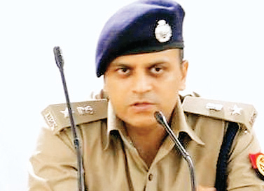 आईपीएस अफसर