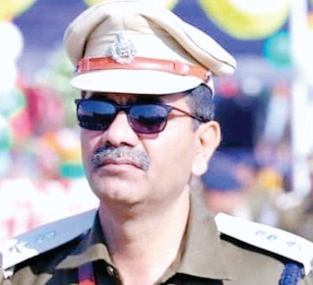 पुलिस की कमान