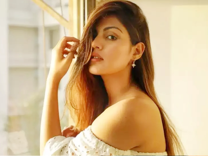 रिया चक्रवर्ती