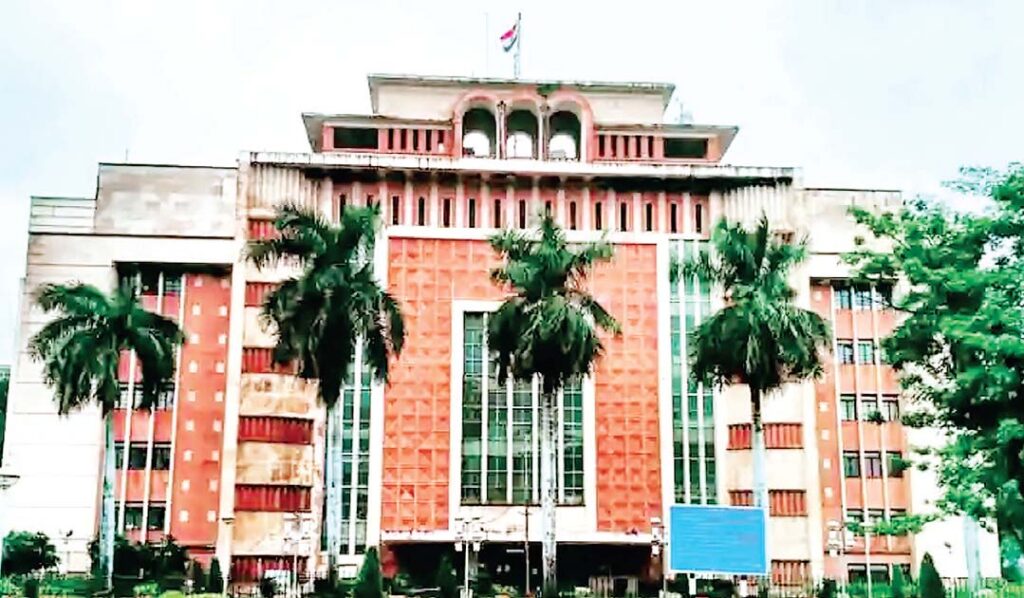 कर्मचारी