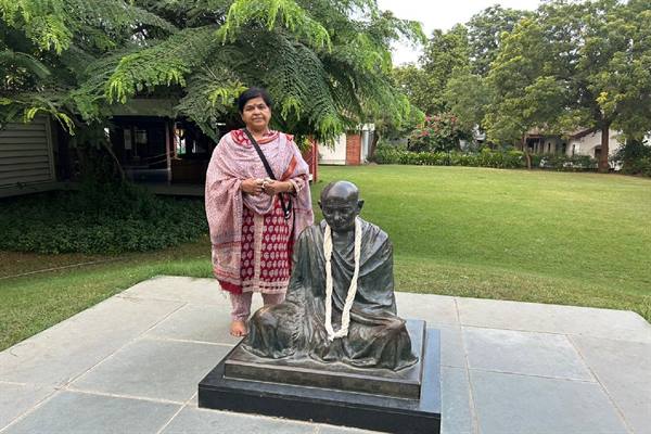 उषा ठाकुर
