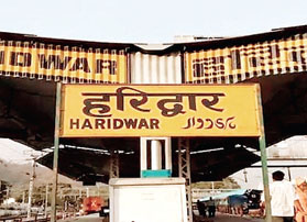 रेलवे स्टेशन-धार्मिक स्थल