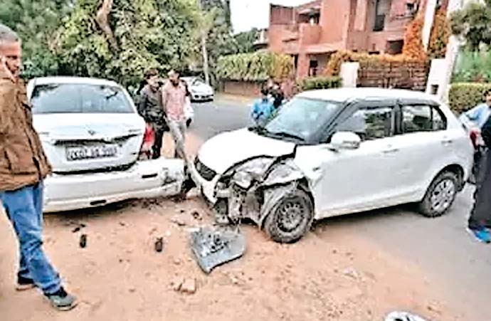 हाई स्पीड व सड़कों खामियां