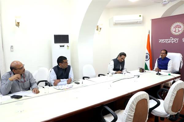 मुख्यमंत्री शिवराज