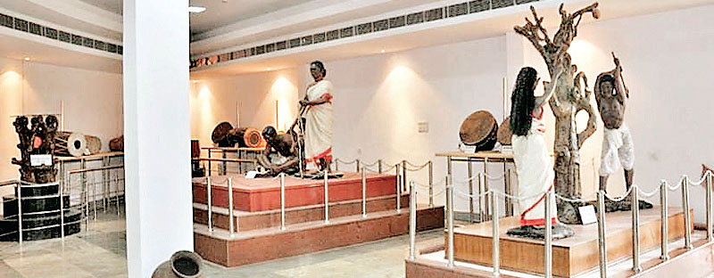 कलाकृतियां
