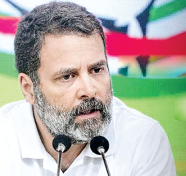 राहुल के जासूस