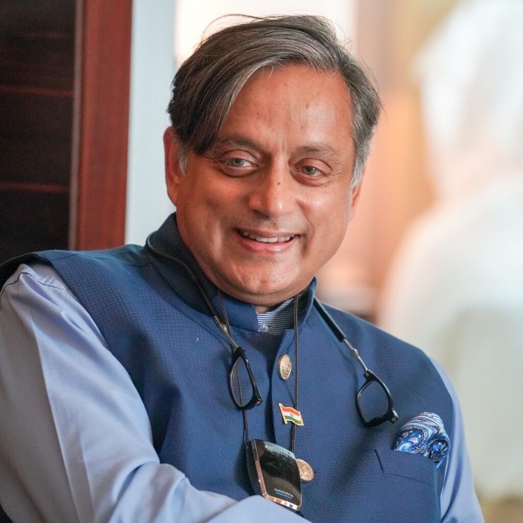 शशि थरूर