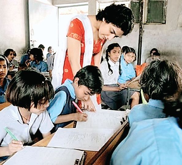 शिक्षक