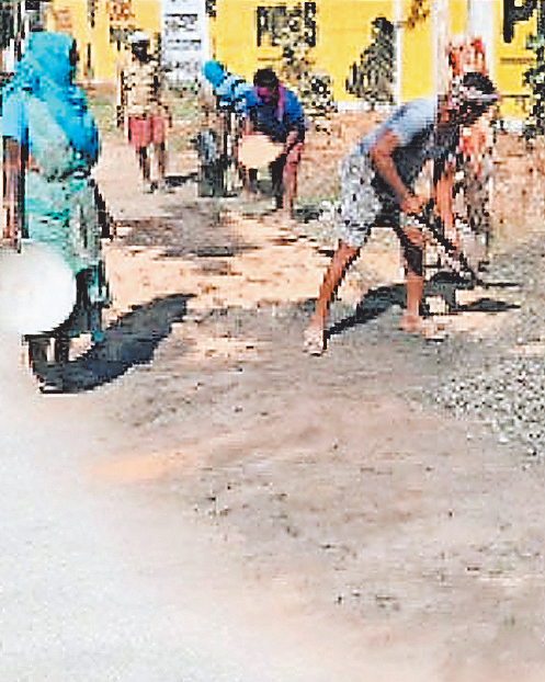  ठेकेदार