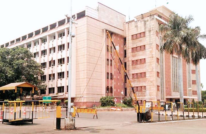 आईएएस अफसरों
