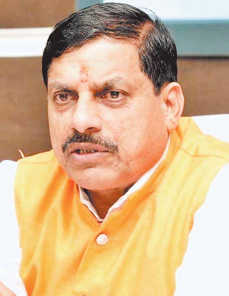 सरकार दुविधा में