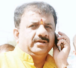 सांसद शर्मा