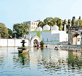 महाराष्ट्र वक्फ बोर्ड