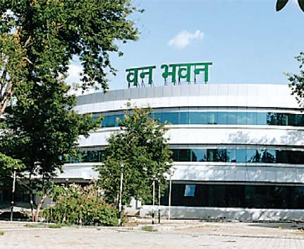पुलिस और वन विभाग