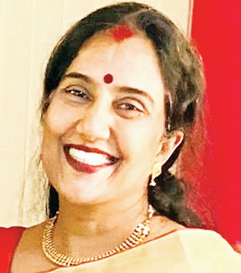 महिला अफसर