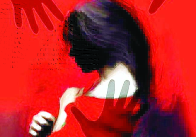 रेप और ब्लैकमेलिंग