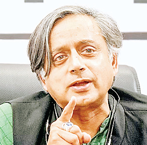 शशि थरूर