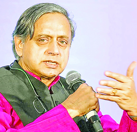 शशि थरूर