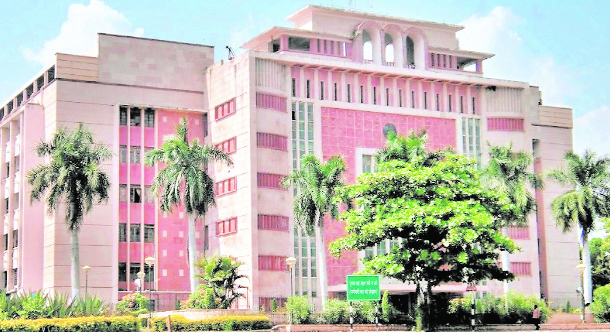 वरिष्ठ आईएएस 