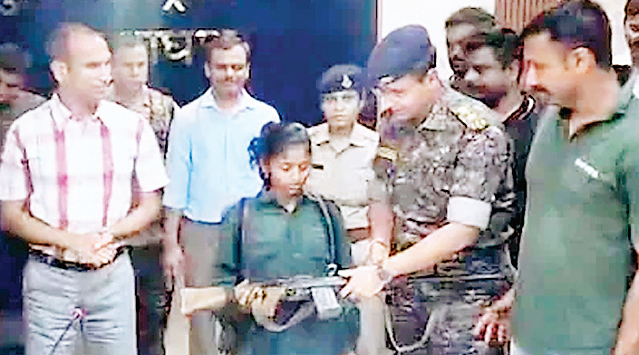  माओवादी