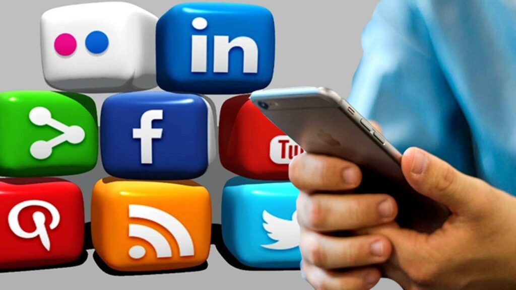 सोशल मीडिया