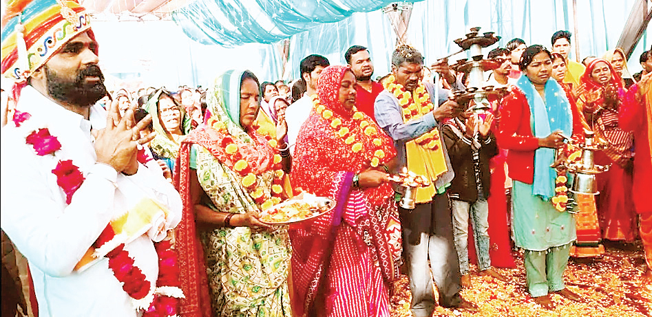  ईसाई धर्म त्यागा