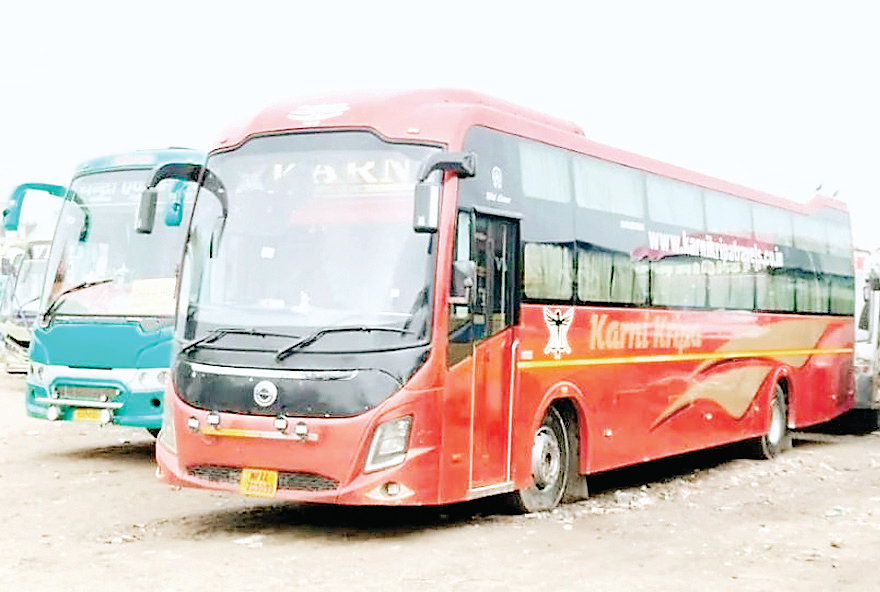 स्लीपर बसों