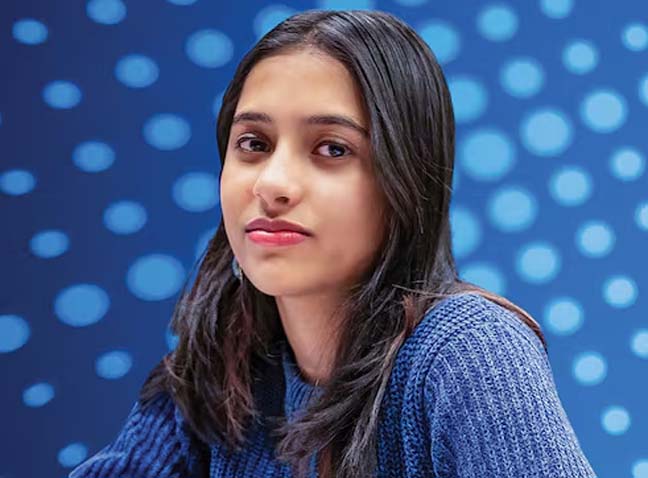 दिव्या देशमुख