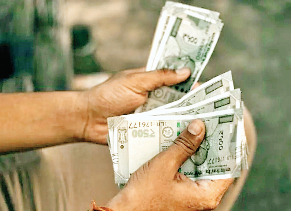 अफसरों 