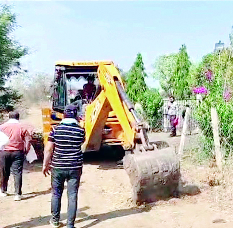 बड़ी कार्रवाई