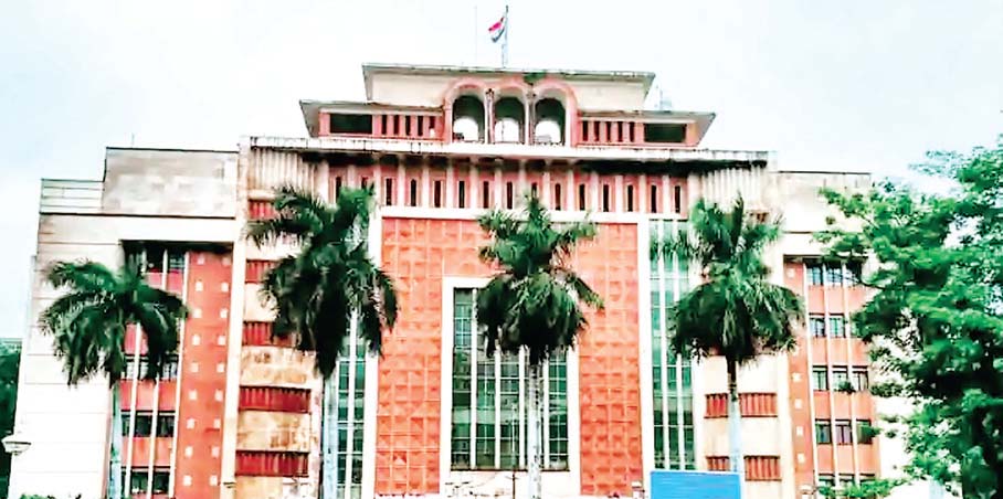 तबादलों का दौर 