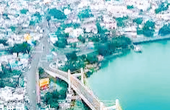 खींची विकास की लकीरों