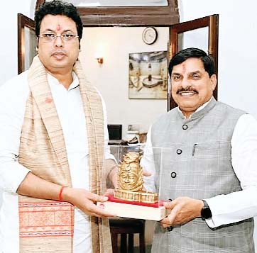 डॉ. यादव और बिप्लब देब